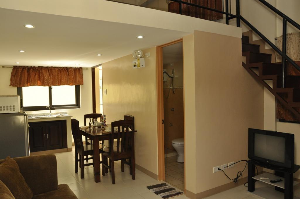 Pal-Watson Apartments Île de Mactan Chambre photo
